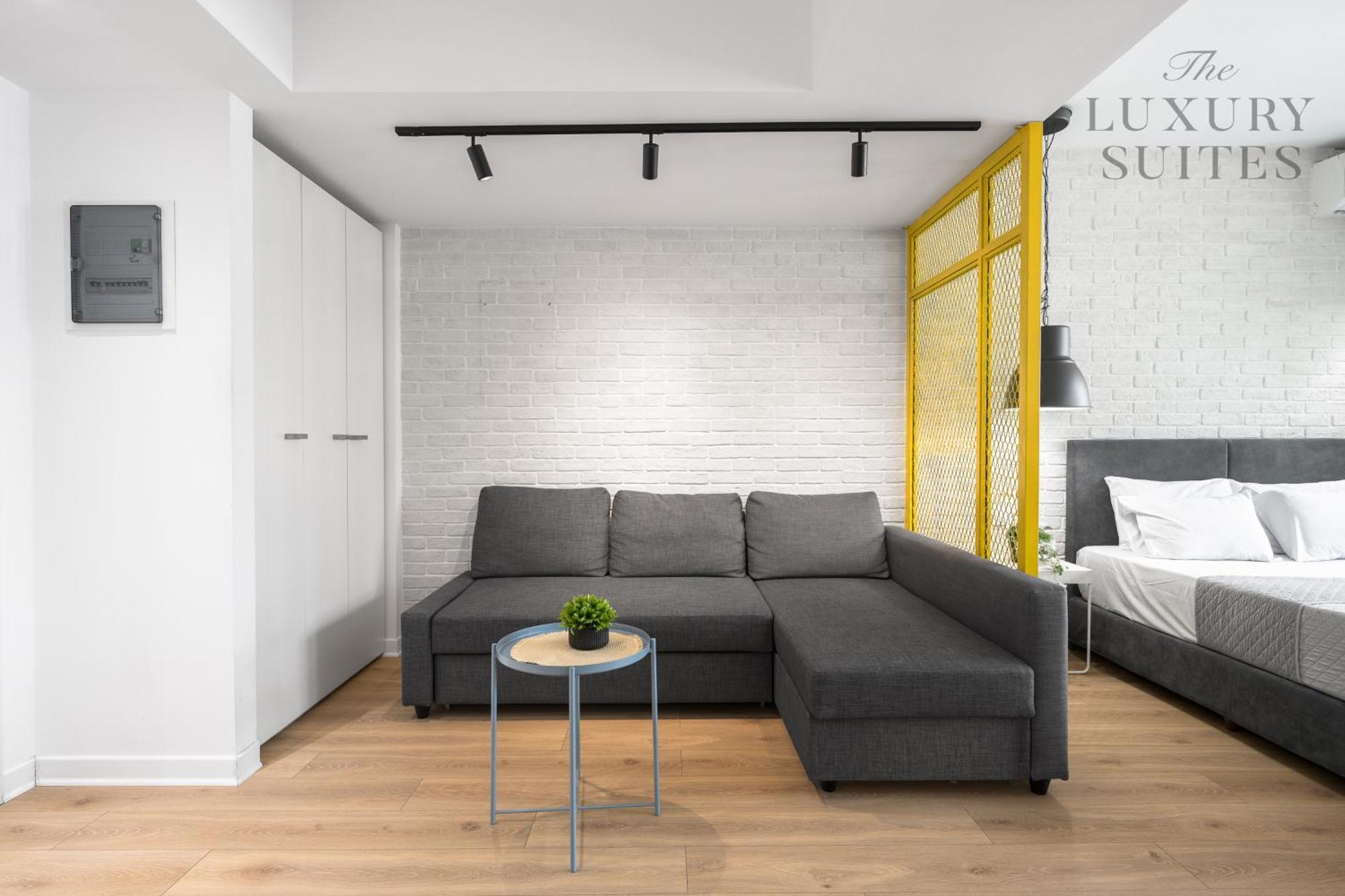 Nyma White Apartments, The Luxury Appartement