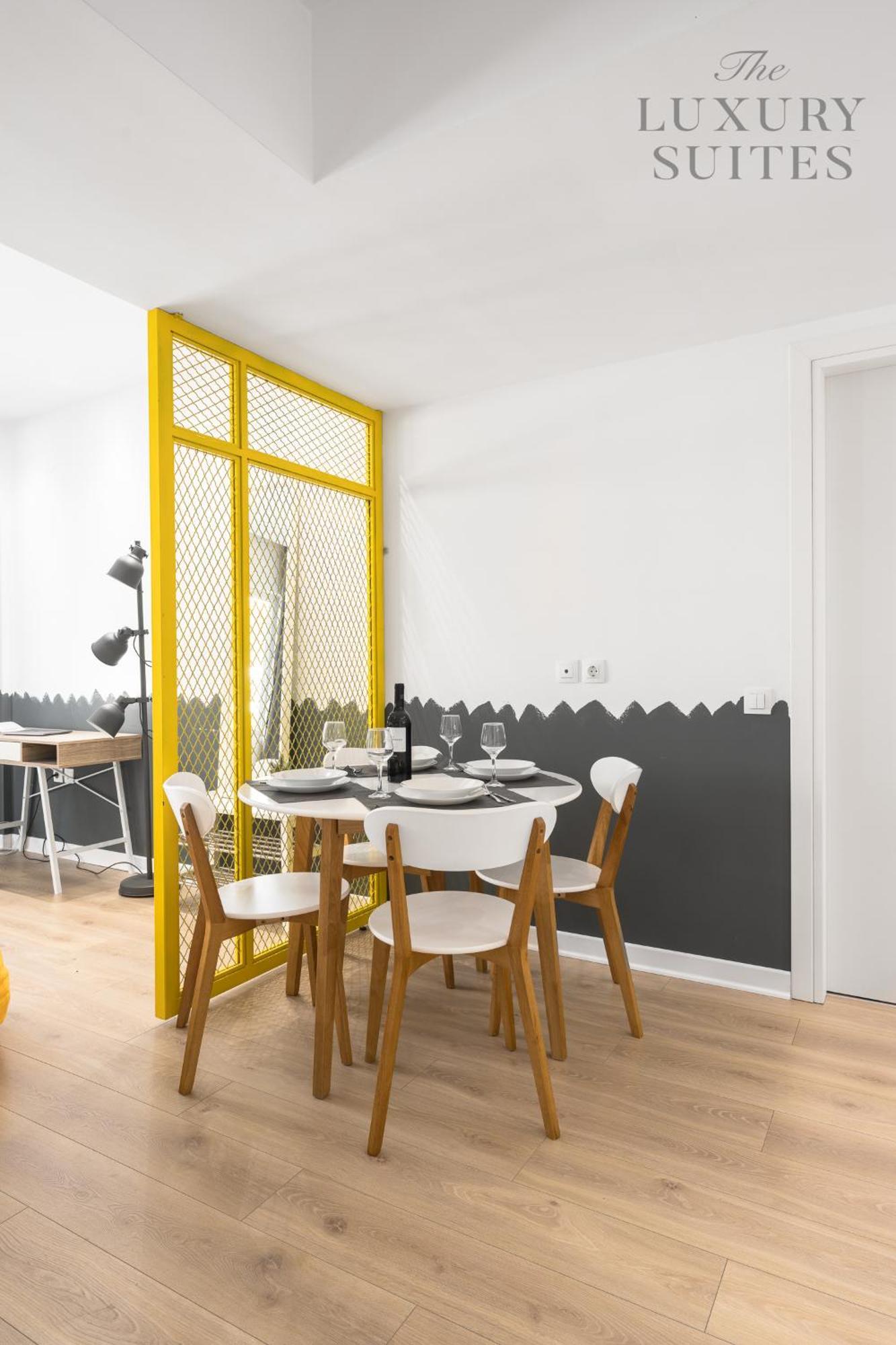Nyma White Apartments, The Luxury *