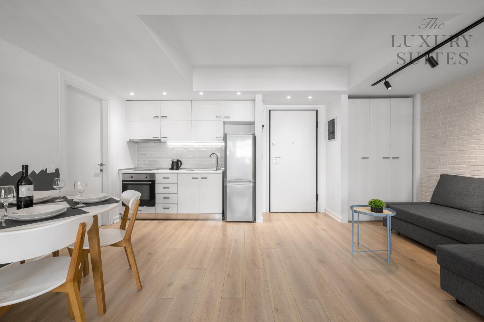 Nyma White Apartments, The Luxury Appartement