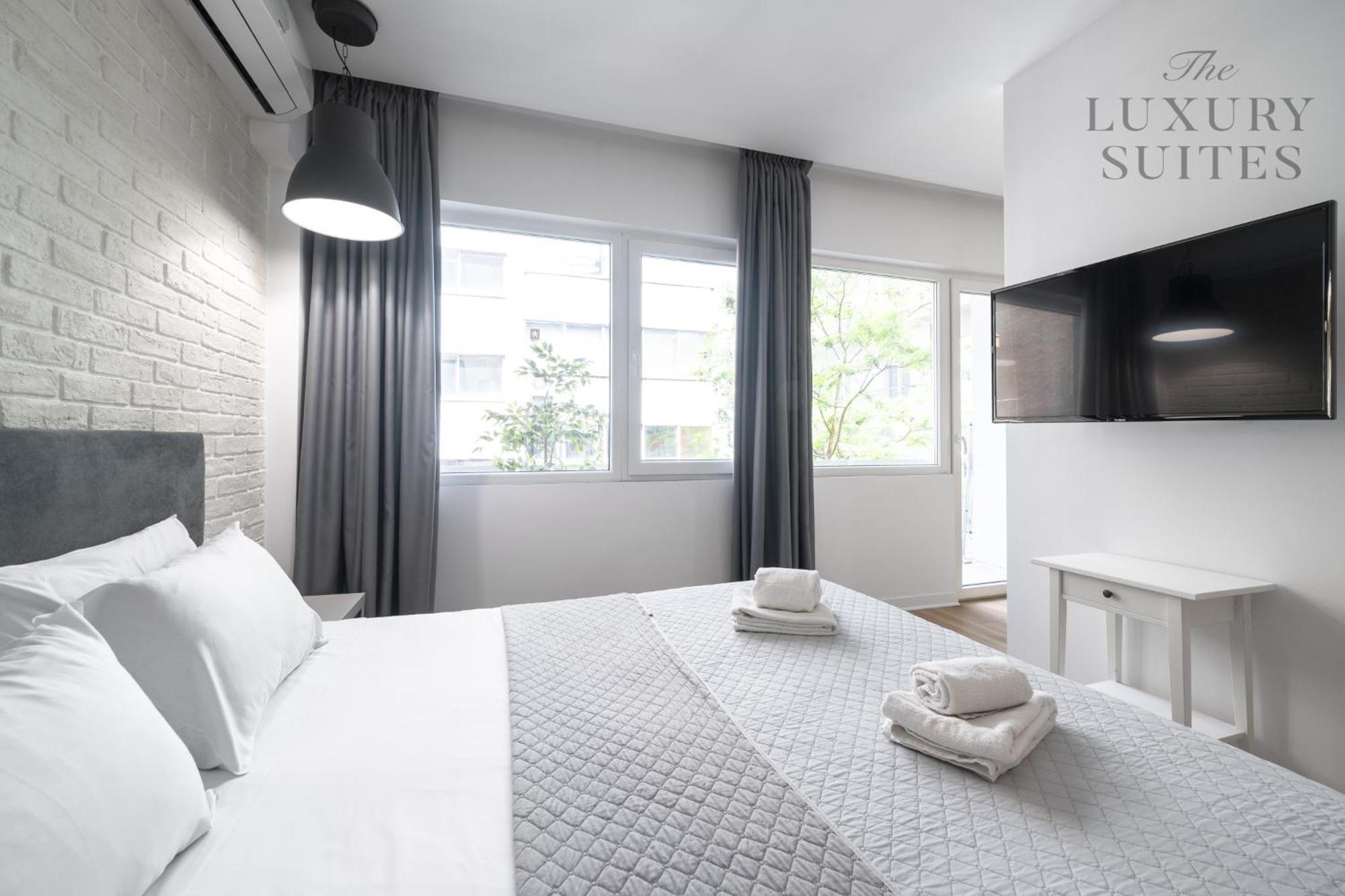 Nyma White Apartments, The Luxury *